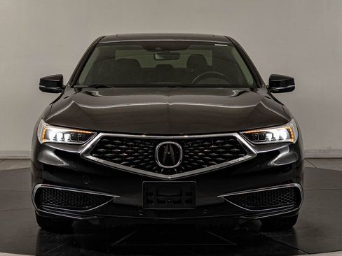 Used 2018 Acura TLX V6 FWD image 2