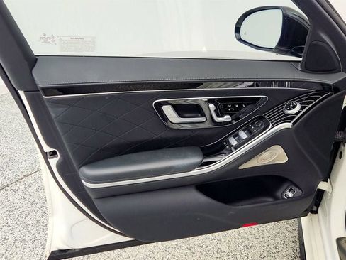 Used 2021 Mercedes-Benz S 580 4MATIC Sedan w/ AMG Line image 11