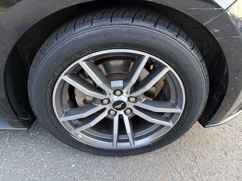 Used 2016 Ford Mustang Premium RWD image 15