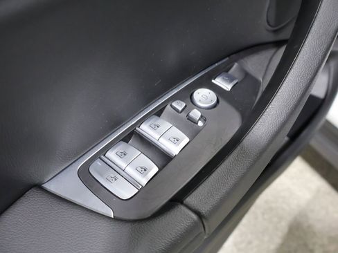 Used 2024 BMW X3 xDrive30i w/ Convenience Package AWD/4WD image 13
