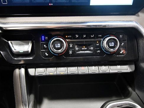 Used 2023 GMC Sierra 1500 Denali AWD/4WD image 26