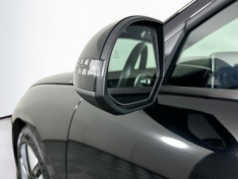 Used 2024 Hyundai Ioniq 6 SE RWD image 15