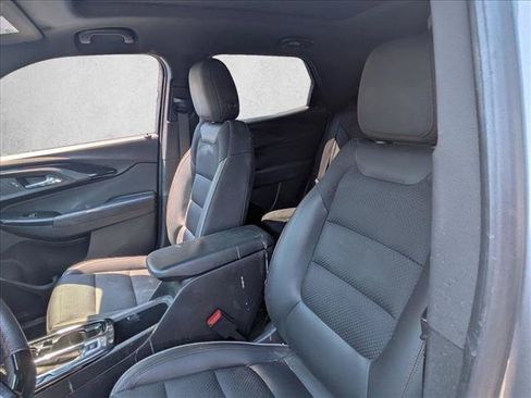 Used 2022 Chevrolet TrailBlazer RS w/ Sun and Liftgate Package AWD/4WD image 8