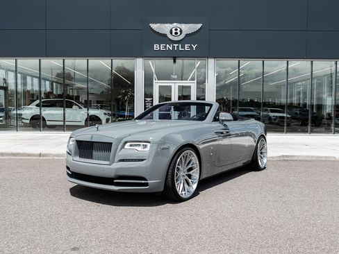 Used 2020 Rolls-Royce Dawn RWD image 1