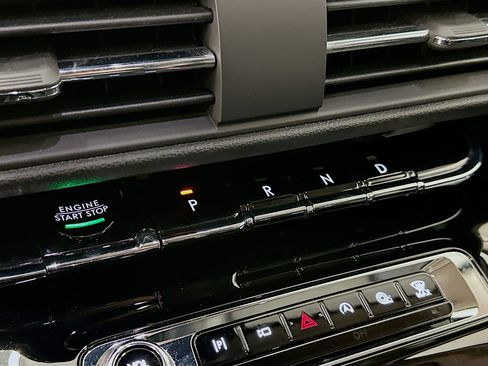 Used 2023 Lincoln Corsair Standard image 25