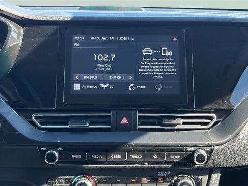 Used 2020 Kia Niro EX w/ Cold Weather Package image 24