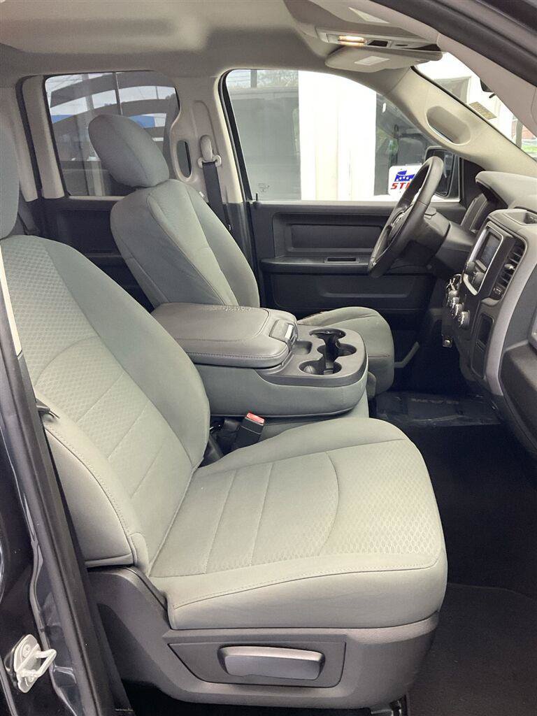 Used 2018 RAM 1500 Express w/ Express Value Package AWD/4WD image 12