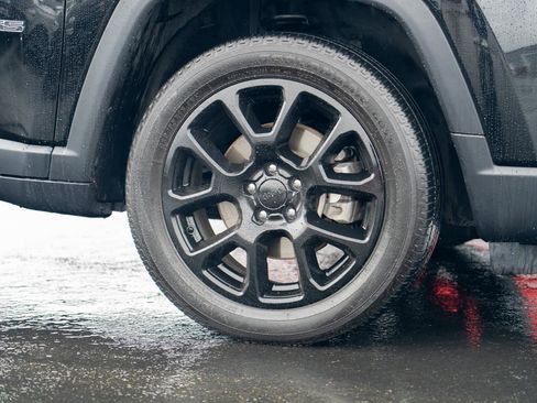 Used 2022 Jeep Compass Latitude AWD/4WD image 7