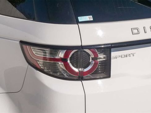 Used 2017 Land Rover Discovery Sport SE image 10