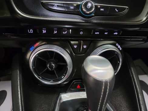 Used 2018 Chevrolet Camaro LT image 27