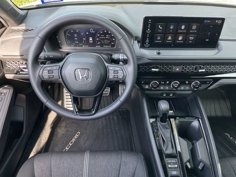 Certified 2025 Honda Accord Sport image 11
