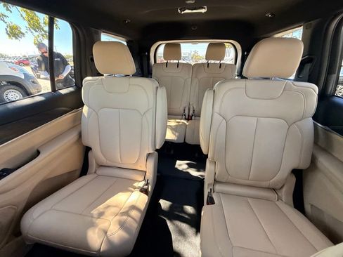 New 2025 Jeep Grand Cherokee L Limited w/ Trailer Tow Package image 24