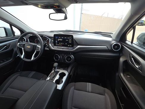 Used 2024 Chevrolet Blazer LT w/ Convenience Package FWD image 13