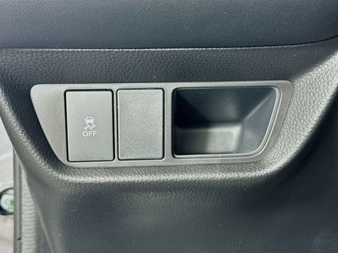 Certified 2026 Honda HR-V EX-L image 11