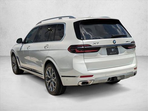 Used 2026 BMW X7 xDrive40i image 9
