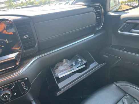 Used 2025 Chevrolet Silverado 1500 RST AWD/4WD image 45