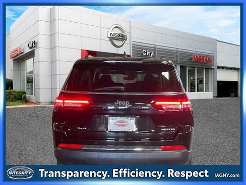 Used 2023 Jeep Grand Cherokee L Limited AWD/4WD image 7