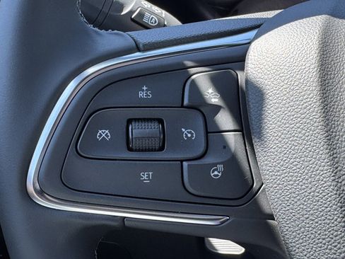 New 2026 Buick Envista Sport Touring FWD image 18