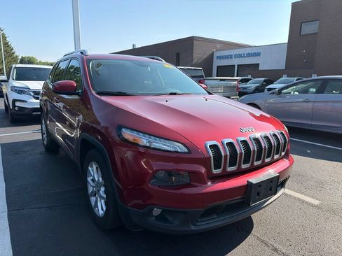 Used 2014 Jeep Cherokee Latitude w/ Cold Weather Group FWD image 4