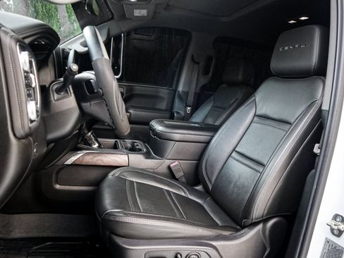 Used 2020 GMC Sierra 3500 Denali w/ Denali Ultimate Package AWD/4WD image 7