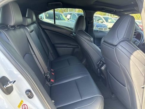 Used 2019 Lexus UX 200 F Sport image 20