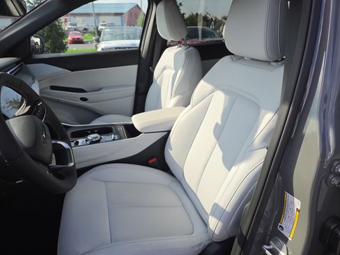 New 2026 Jeep Cherokee Limited AWD/4WD image 2