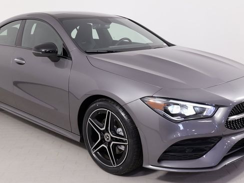 Used 2023 Mercedes-Benz CLA 250 4MATIC image 9