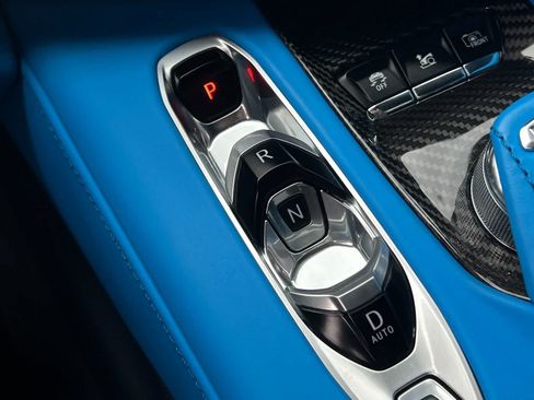 Used 2022 Chevrolet Corvette Stingray Premium Conv w/ Z51 Performance Package RWD image 19
