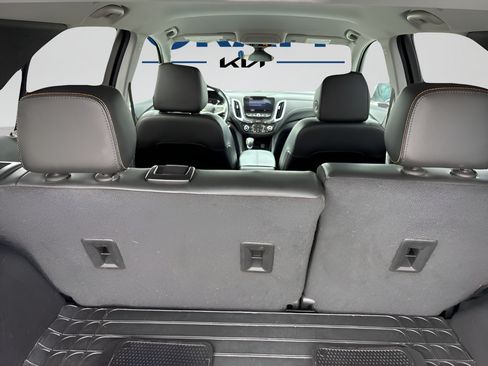 Used 2022 Chevrolet Equinox Premier AWD/4WD image 10