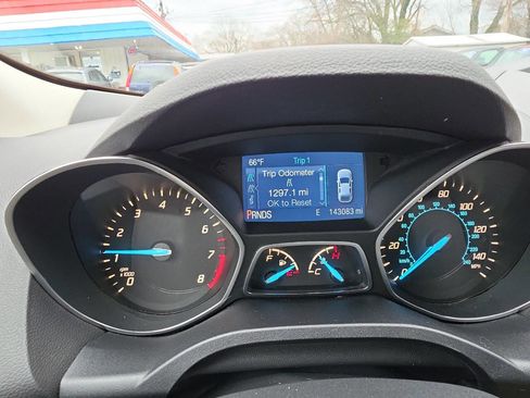 Used 2015 Ford Escape SE AWD/4WD image 13