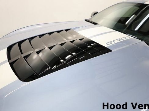 Used 2022 Ford Mustang Shelby GT500 w/ Carbon Fiber Track Pack image 48