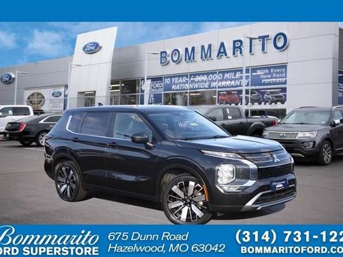 Used 2025 Mitsubishi Outlander SEL AWD/4WD image 1