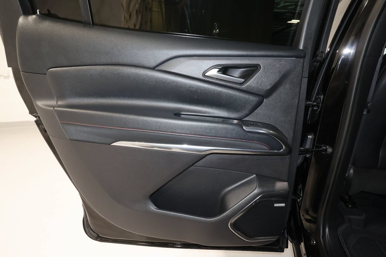 Certified 2026 Chevrolet Traverse RS AWD/4WD image 21