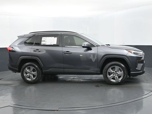 Used 2025 Toyota RAV4 XLE w/ Convenience Package image 6