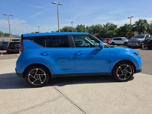 Used 2024 Kia Soul EX FWD image 8