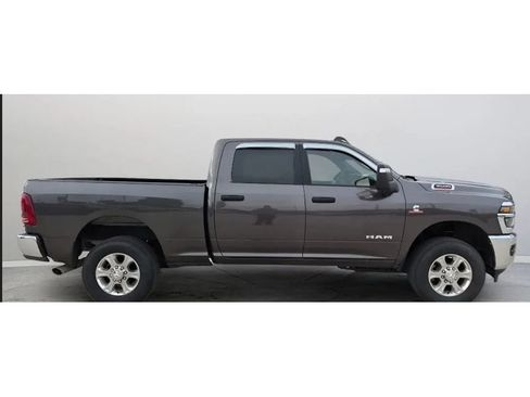Used 2025 RAM 3500 Big Horn AWD/4WD image 4