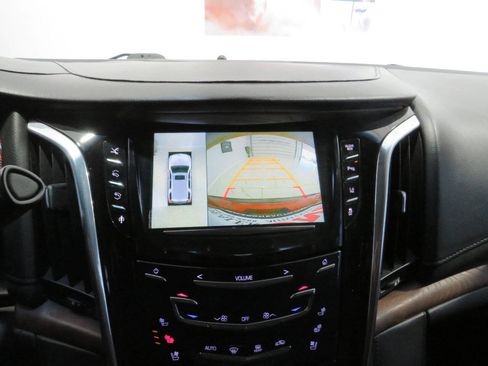 Used 2015 Cadillac Escalade ESV Premium image 28