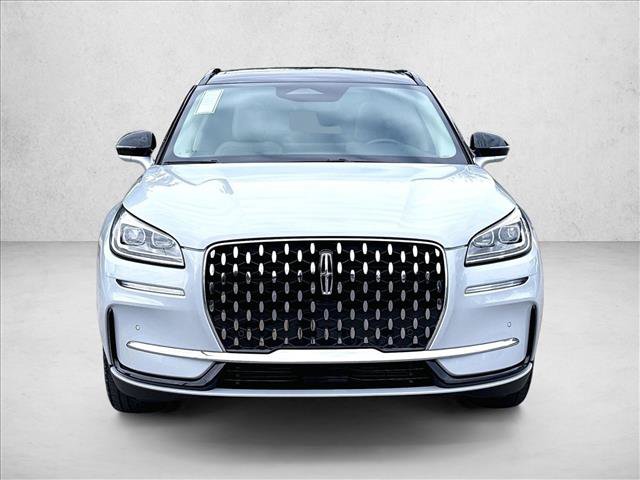 Used 2025 Lincoln Corsair Reserve FWD image 3
