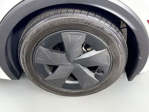 Certified 2025 Toyota Prius Plug-In Hybrid FWD image 28
