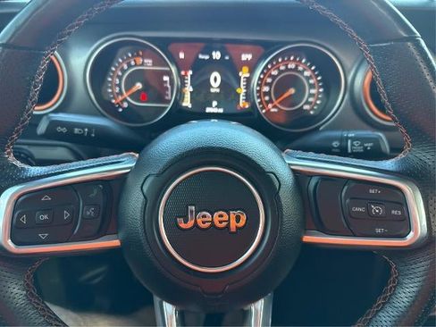 Used 2023 Jeep Gladiator Mojave w/ Cold Weather Group AWD/4WD image 23