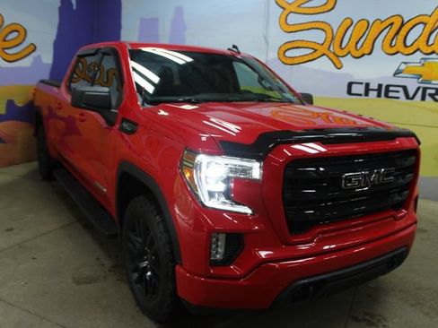Used 2021 GMC Sierra 1500 Elevation w/ LPO, Elevation Black Package AWD/4WD image 2