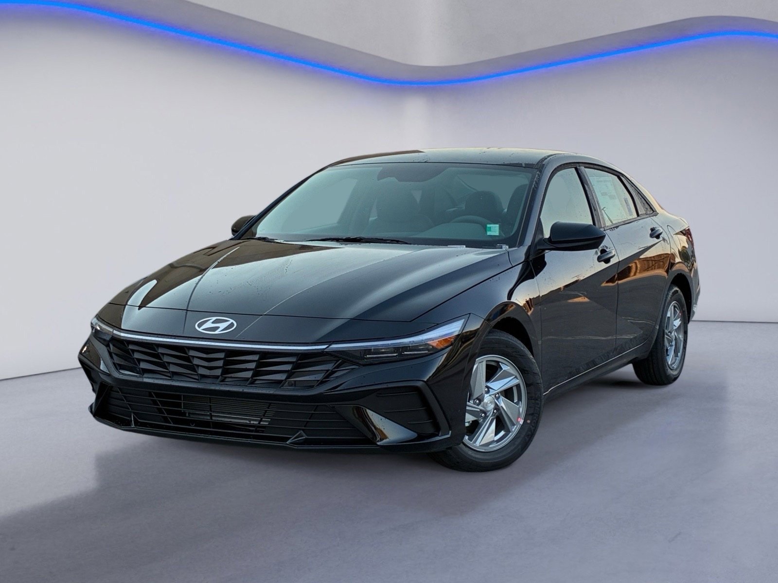 New 2026 Hyundai Elantra SE FWD image 2