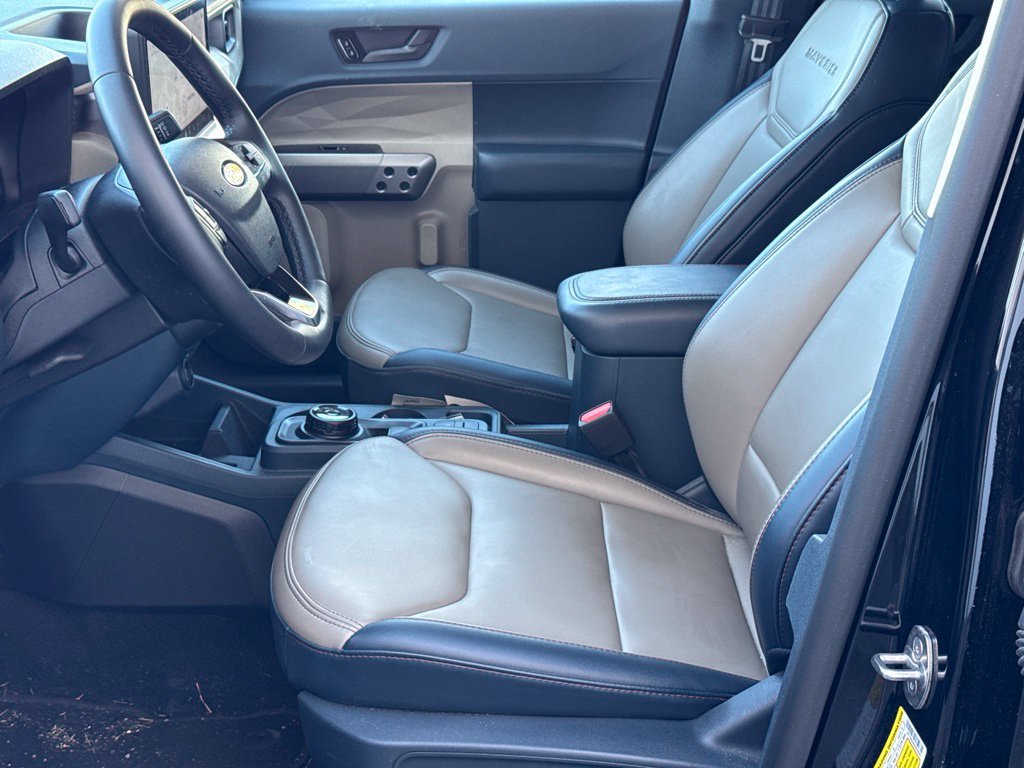 Used 2025 Ford Maverick Lariat AWD/4WD image 23