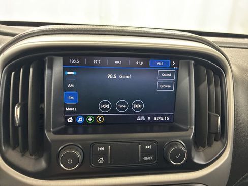 Used 2022 GMC Canyon Elevation image 16