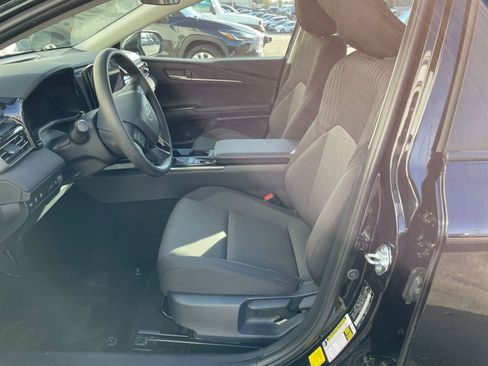 Used 2025 Toyota Camry LE image 25