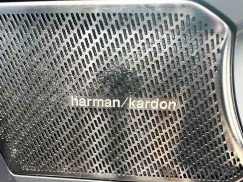 Used 2021 Volvo XC40 P8 Recharge w/ Advanced Package image 49