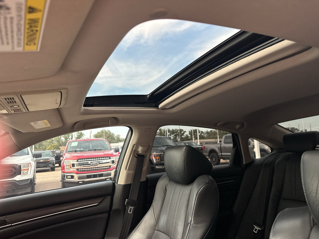 Used 2018 Honda Accord Touring image 29