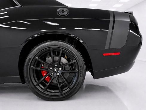 Used 2022 Dodge Challenger R/T Scat Pack w/ Shaker Package RWD image 14
