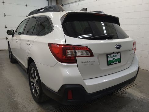 Used 2019 Subaru Outback 2.5i Limited AWD/4WD image 5