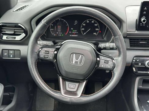Used 2023 Honda Pilot TrailSport image 11